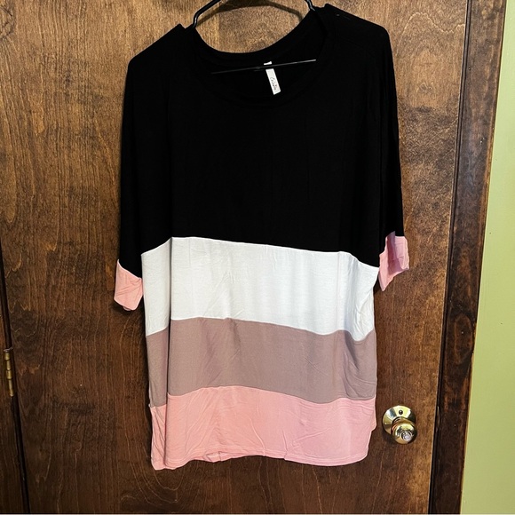 Celeste Colorblock Women's Top - Black, White, Pink - Picture 1 of 4